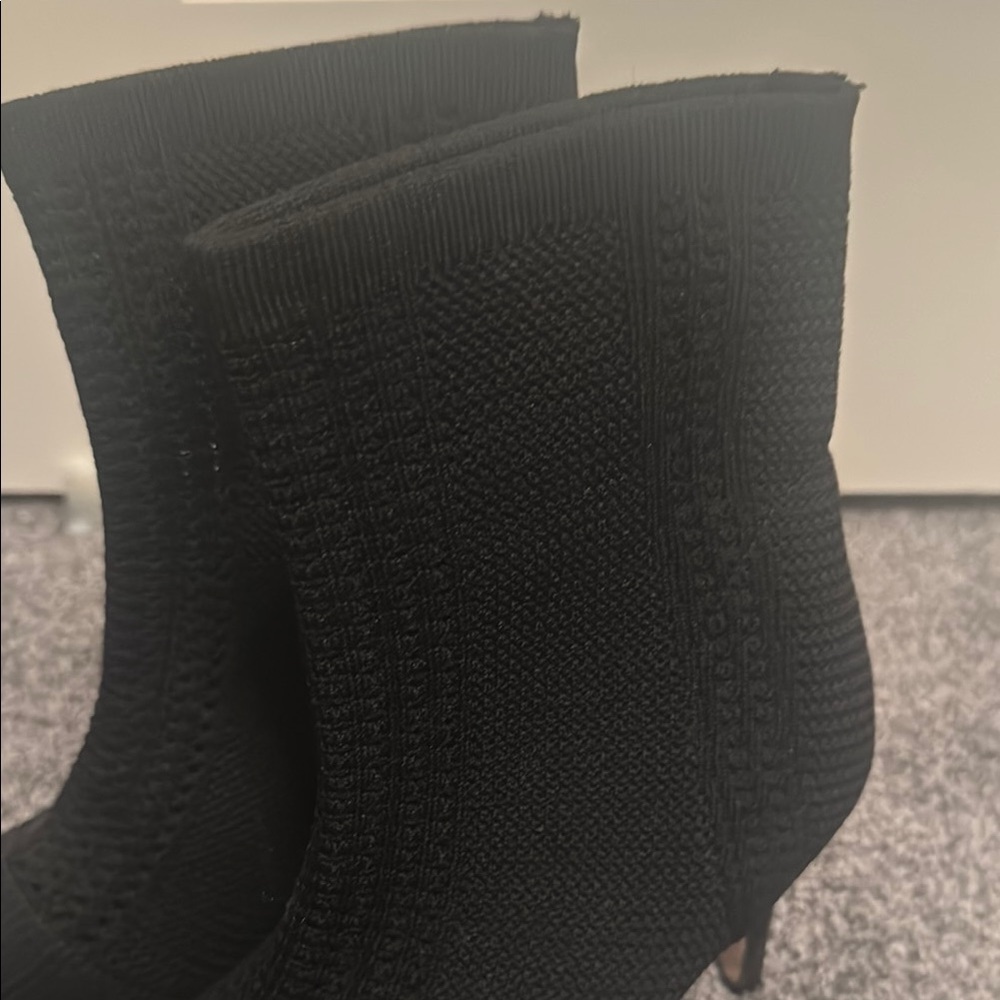 Elegant Black Women's Ankle Boots - Picture 4 of 6